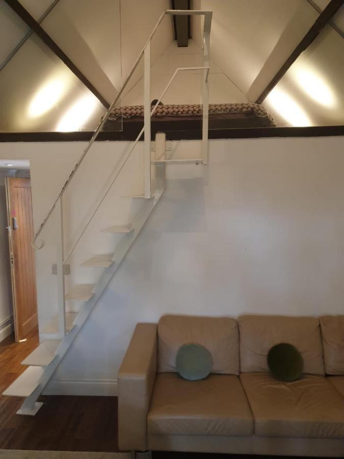 Mezzanine Studio Apartment London Ngoại thất bức ảnh